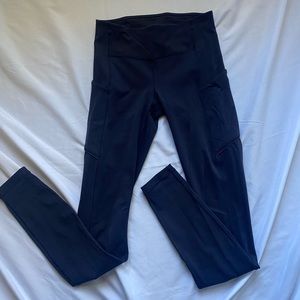 Lululemon athletica Leggings - Dark Blue. Size 2.